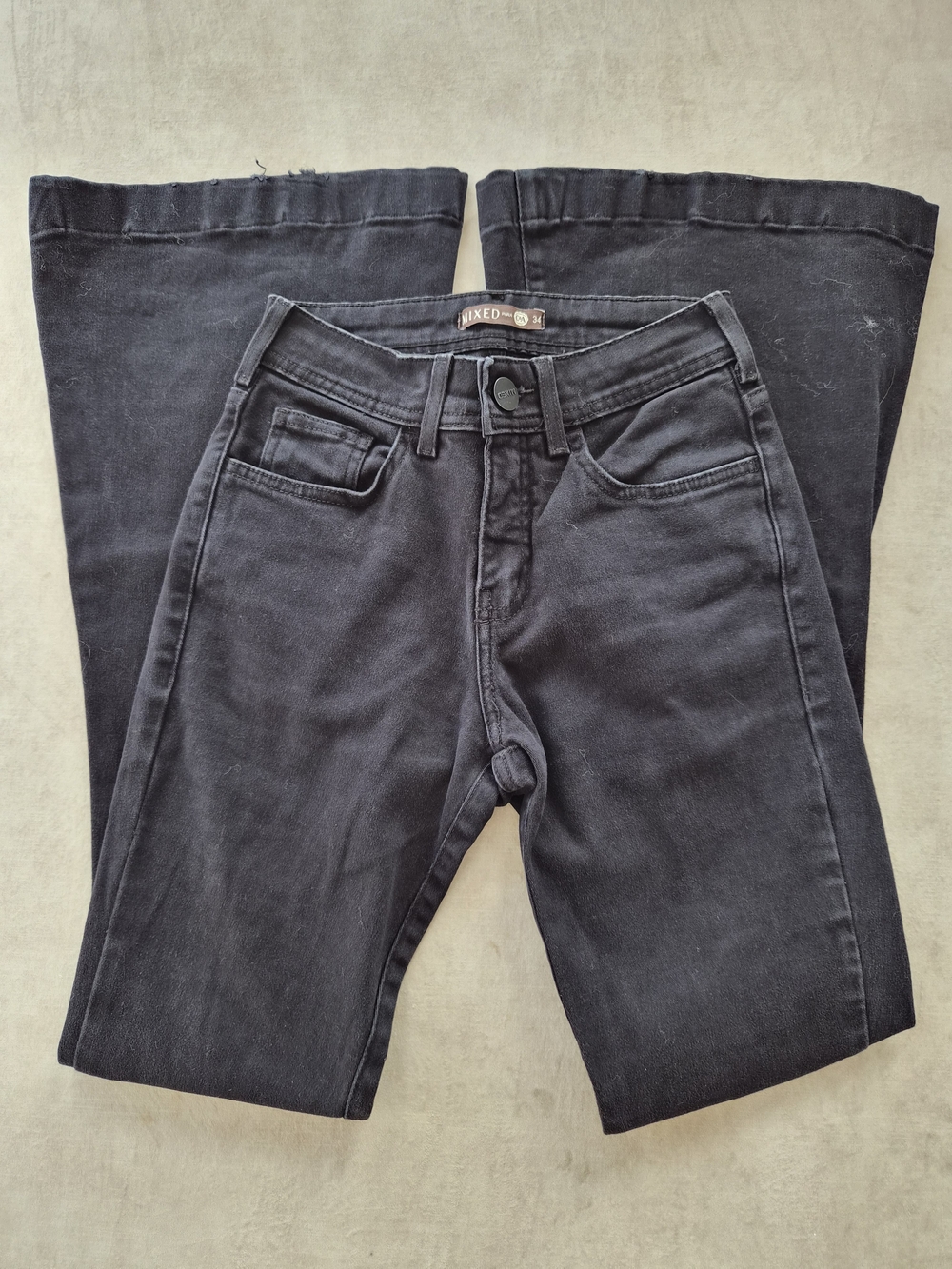 MIXED Para C&A Black High-Waisted Flare Bell Bottom Jeans (BR 34 / US 23-24)